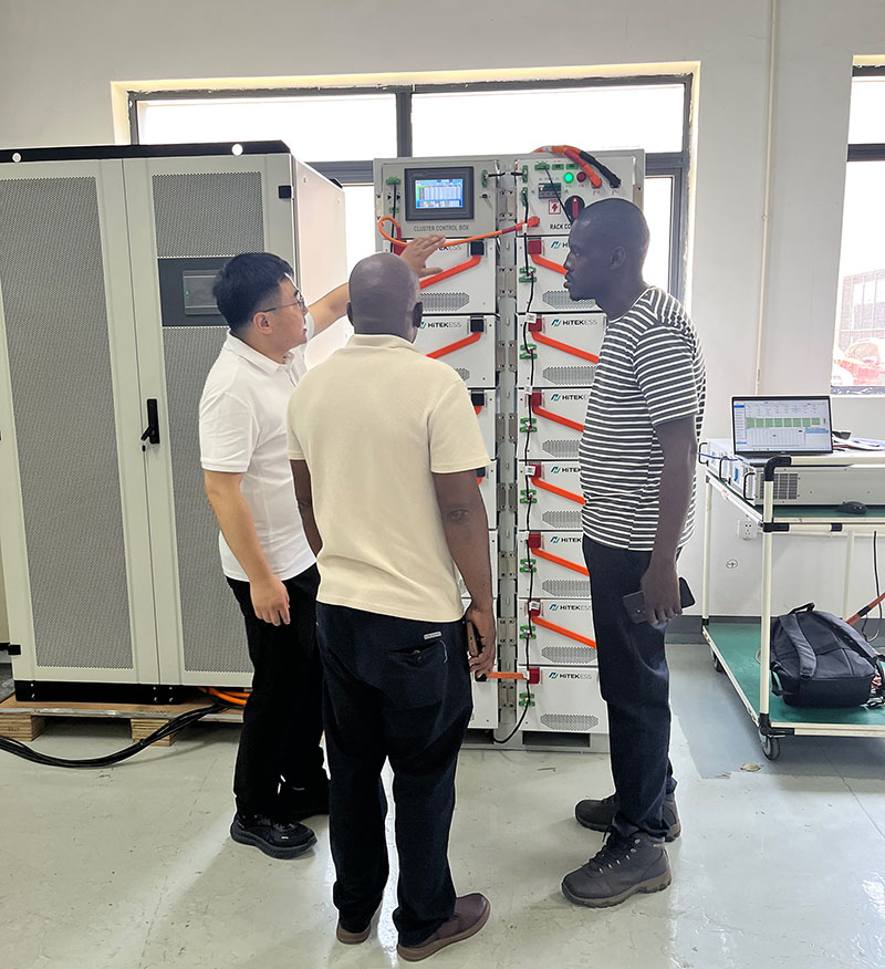 HITEK ENERGY verwelkomt delegatie uit Zimbabwe bezoekt onze batterijfabriek-1